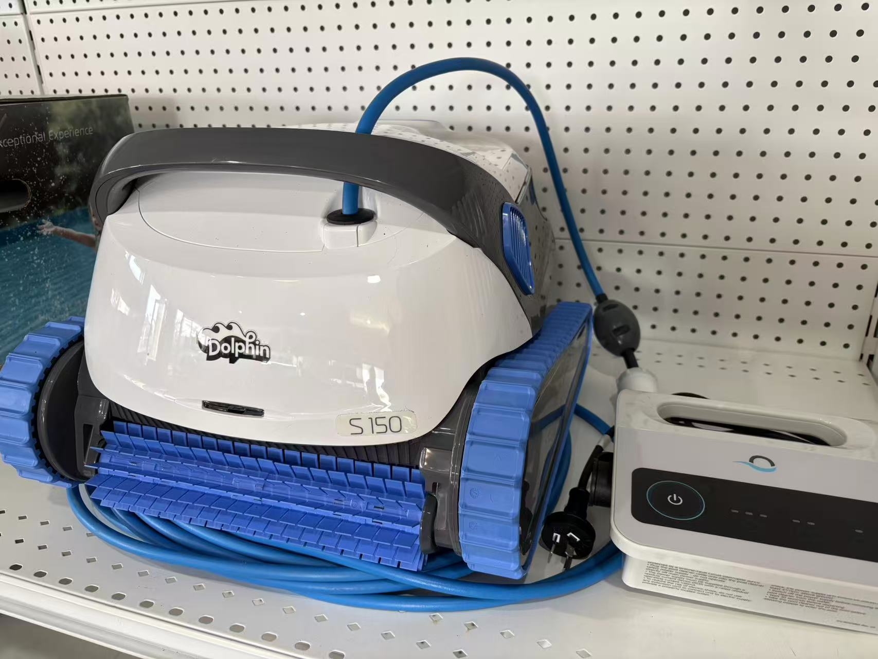 Maytronics Dolphin S150 Cleaner - Demo unit with full warranty